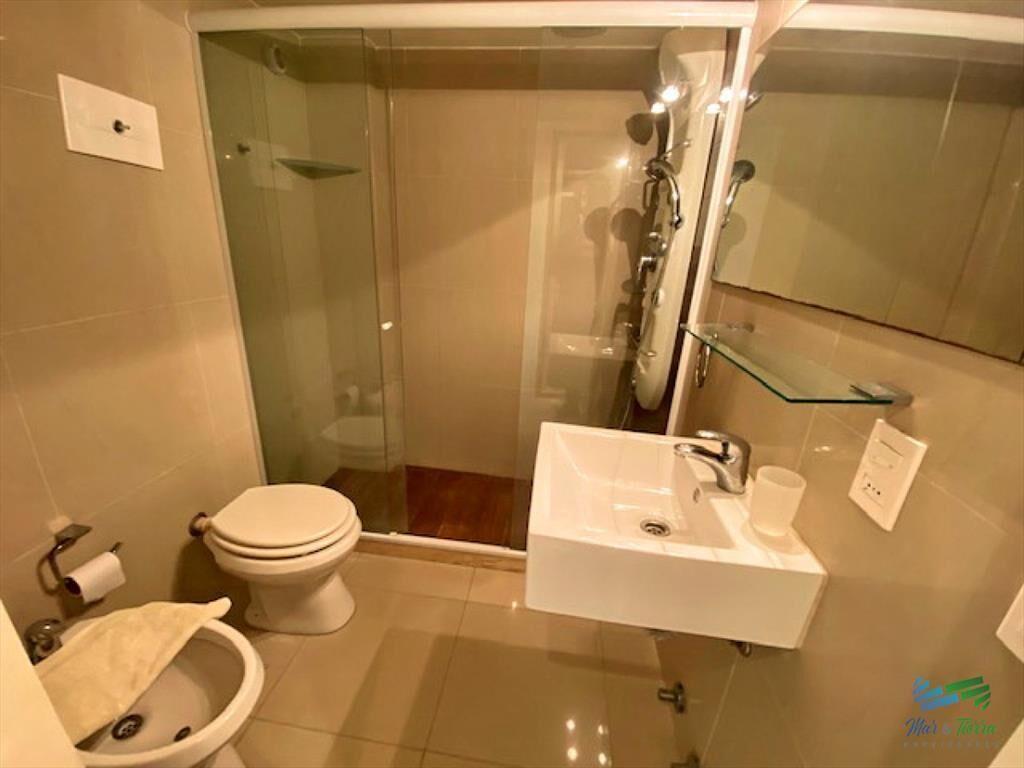 Apartamento de 3 dormitorios con vista al mar del