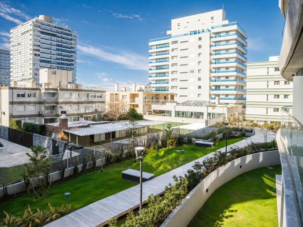 En venta apartamento de 2 dormitorios a solo de