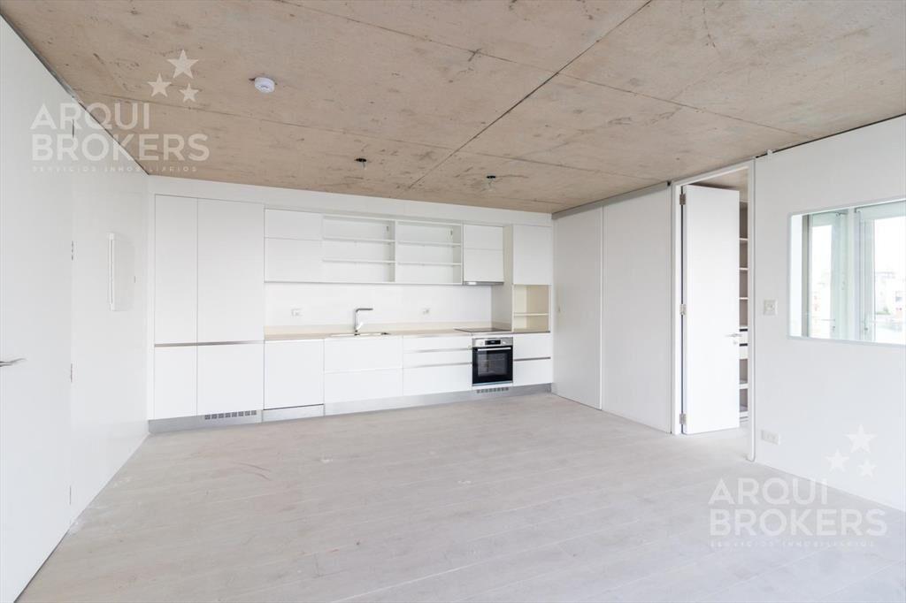 Apartamento de un dormitorio en venta en Puerto Buceo con