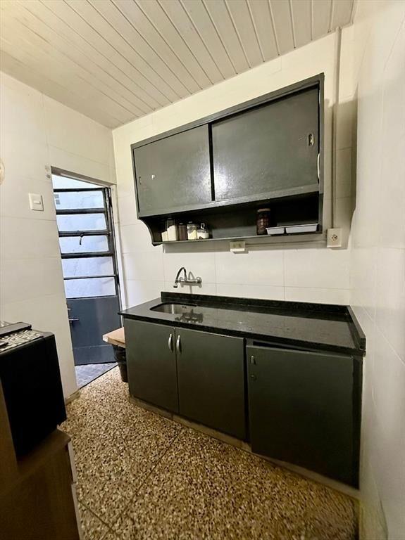 Venta apto Tres Cruces 2 dormitorios patio c renta
