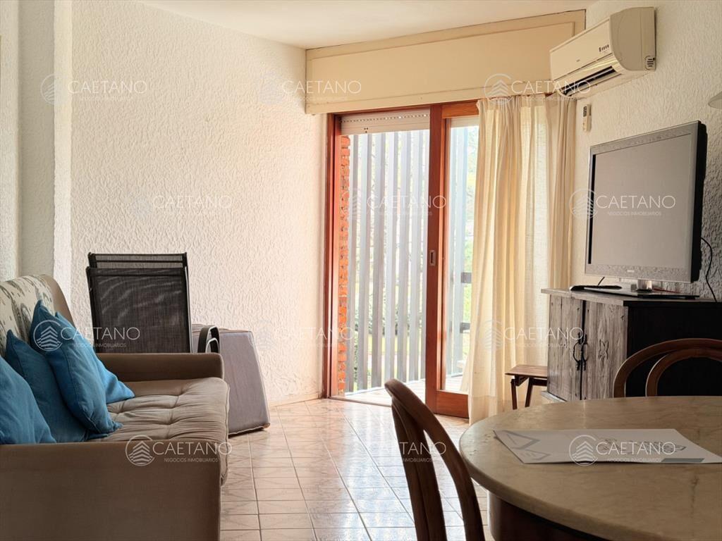 Apartamento de 2 Dormitorios en Aidy Grill - del