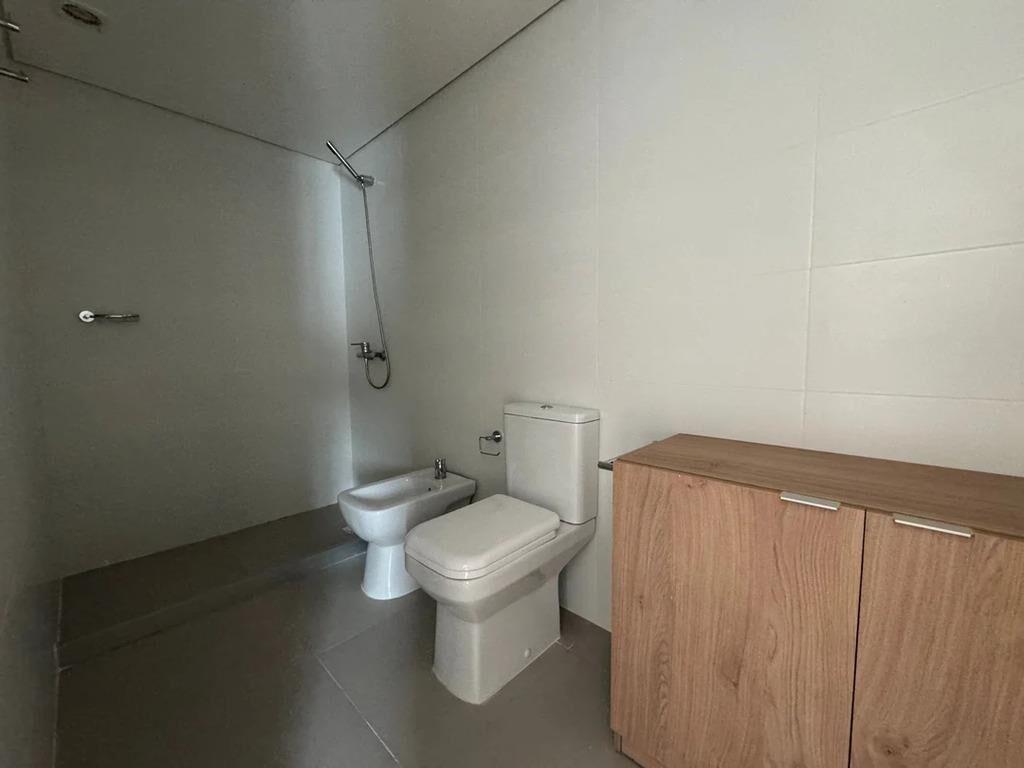 Venta de apartamento de 1 dormitorio con terraza y parriller