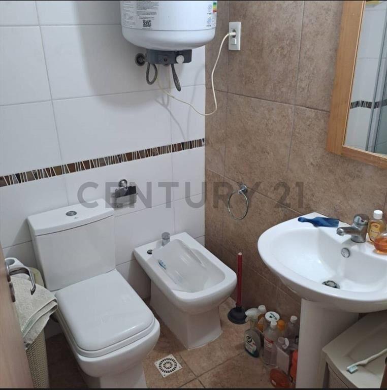 Prox Rambla, 1 D, balcon , GARAGE , CENTRO renta $27.000