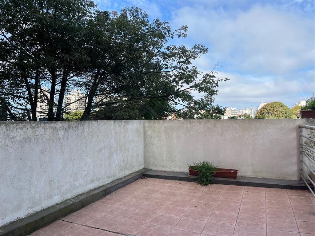 Apartamento En Alquiler En Pocitos Monoambiente con pati...