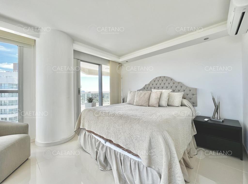 Apartamento en alquiler - Playa Brava