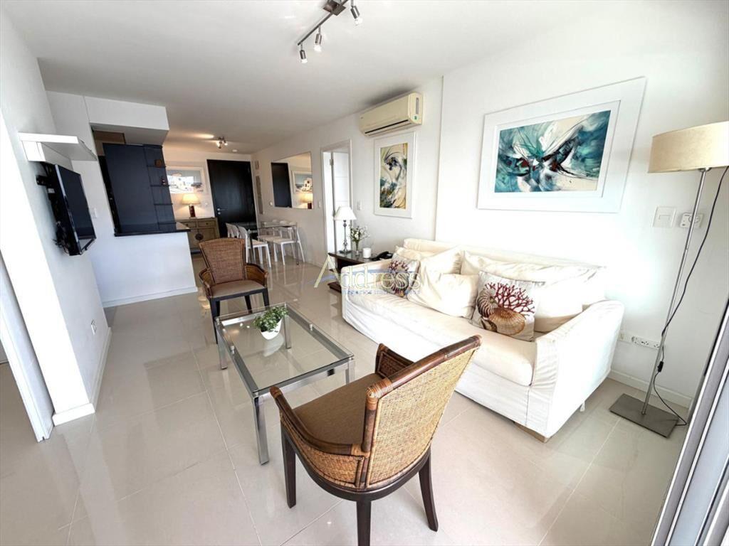 Espectacular apartamento en venta en playa brava, 2 dormito