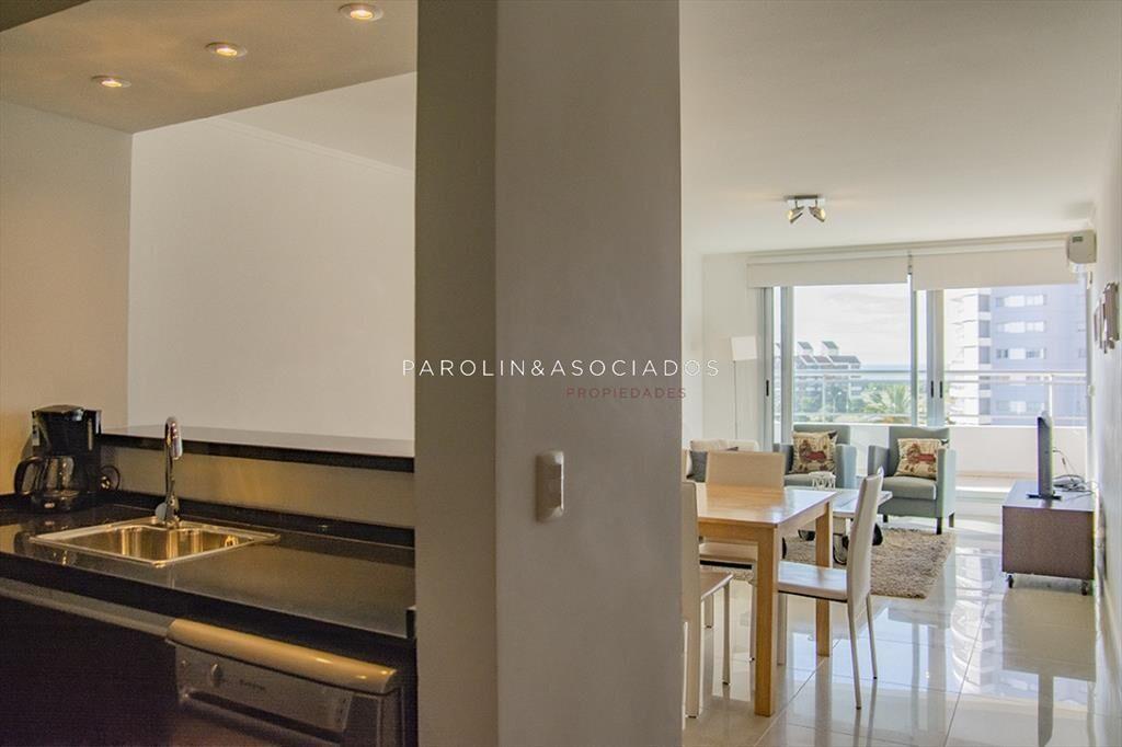 Excelente apartamento en venta de 3 dormitorios