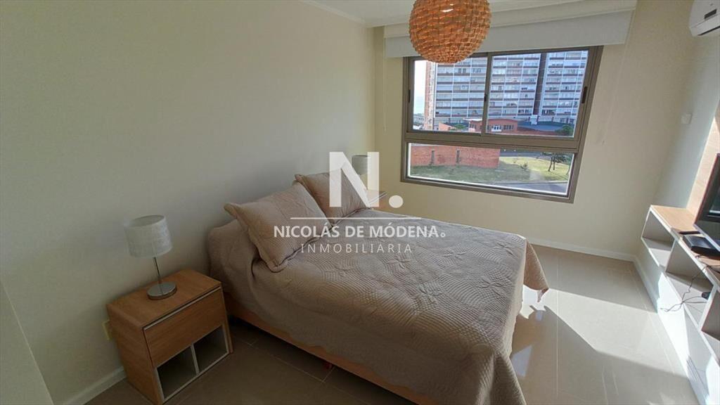 Apartamento en Venta en Punta del Este zona Playa