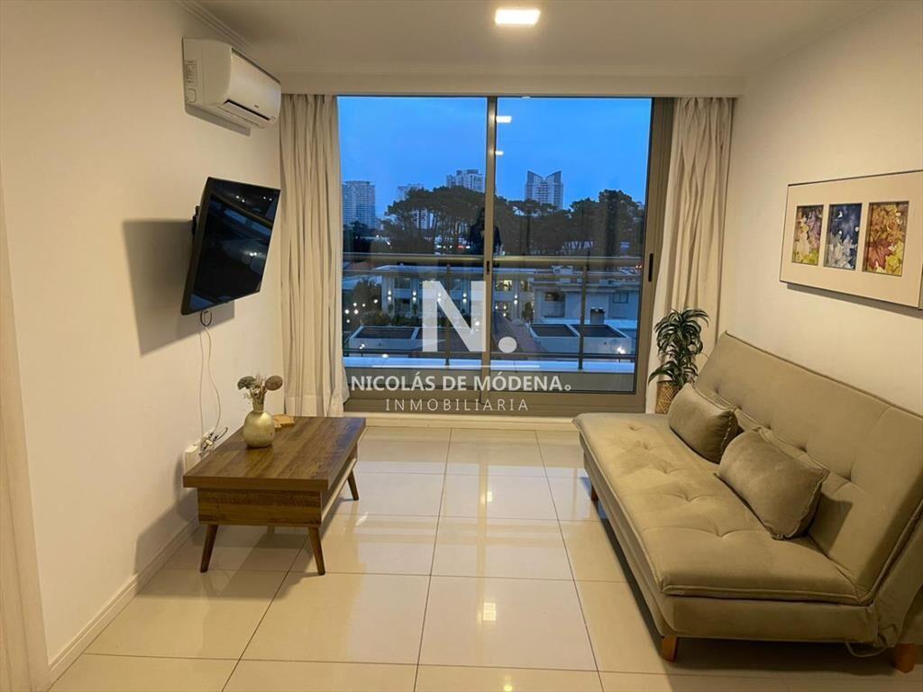 Apartamento de 1 dormitorio en Edificio con muy -
