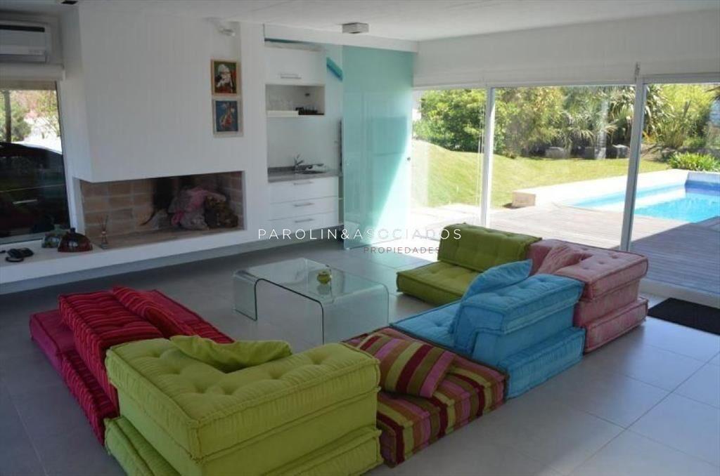 Casa en venta de 4 dormitorios en Manantiales,