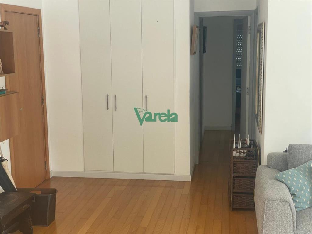 Venta apartamento, Punta Gorda,2 garajes, todos