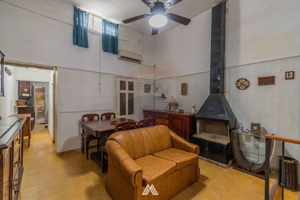 Venta de casa con 2 dormitorios y fondo en Pando