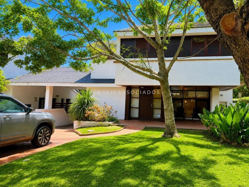 Casa en Venta de 3 Dormitorios en Playa Mansa,