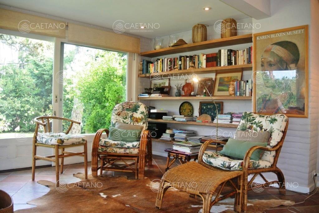 Casa en venta de 5 dormitorios a metros del mar