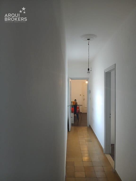 Apartamento de tres dormitorios en venta con renta en Tres