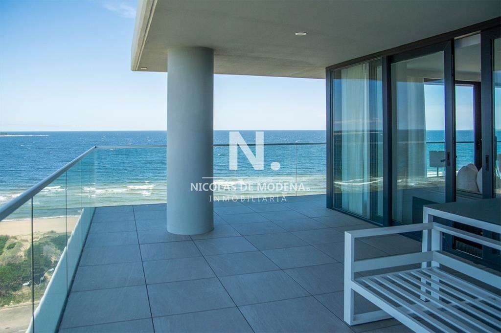 Departamento de 3 suites en Alquiler frente al mar. Venetia