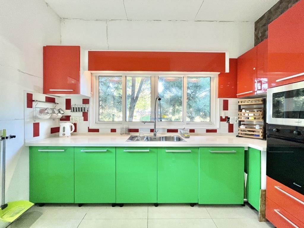 Se vende casa en Parque Burnett