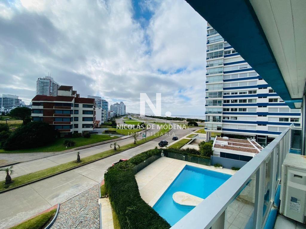 VENTA DE DEPARTAMENTO DE 3 DORMITORIOS EN OCEAN