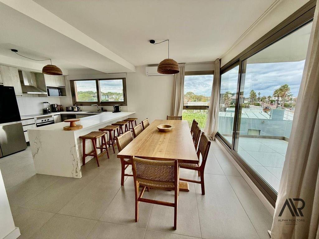 Apartamento en venta c/ cochera en Manantiales
