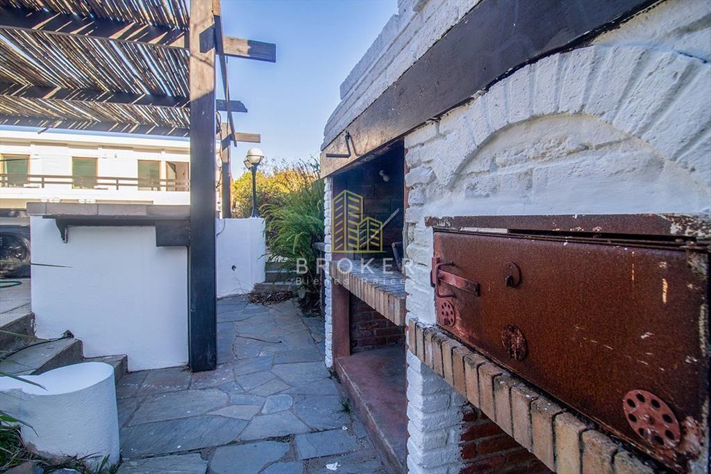 Venta de Casa 4 dormitorio con Piscina Playa .