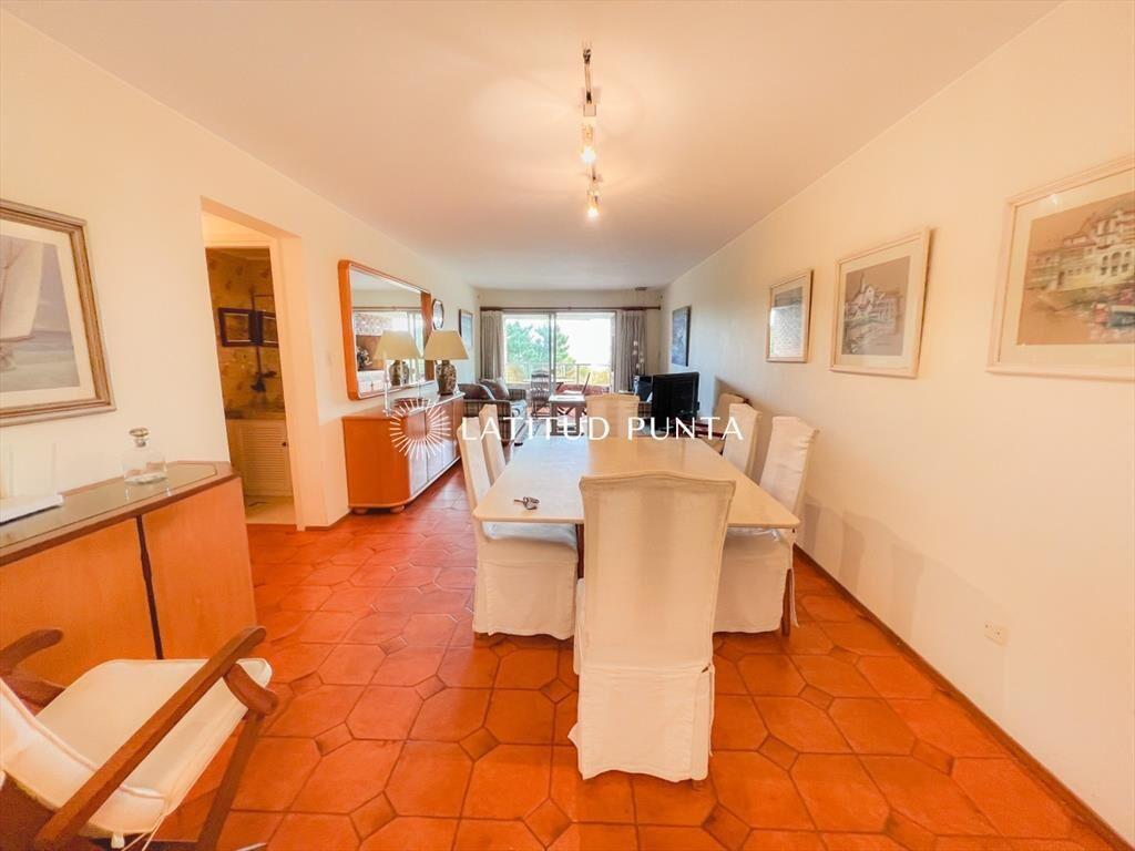 Apartamento en primera línea Mansa, 3 más