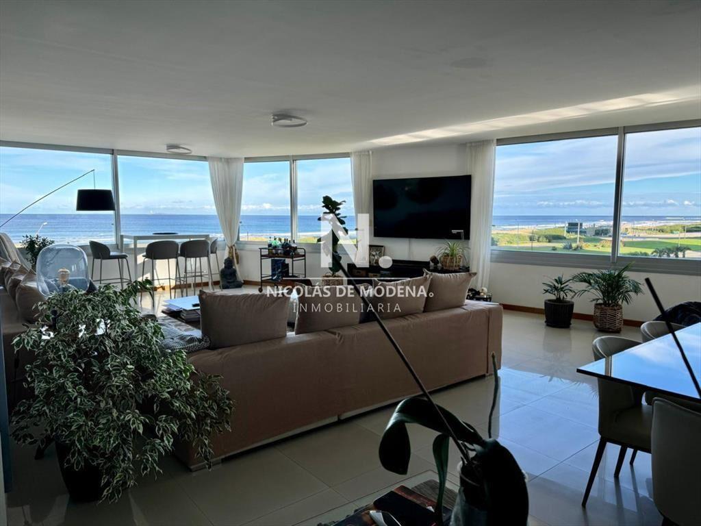 Departamento en  venta de 3 dormitorios y en III