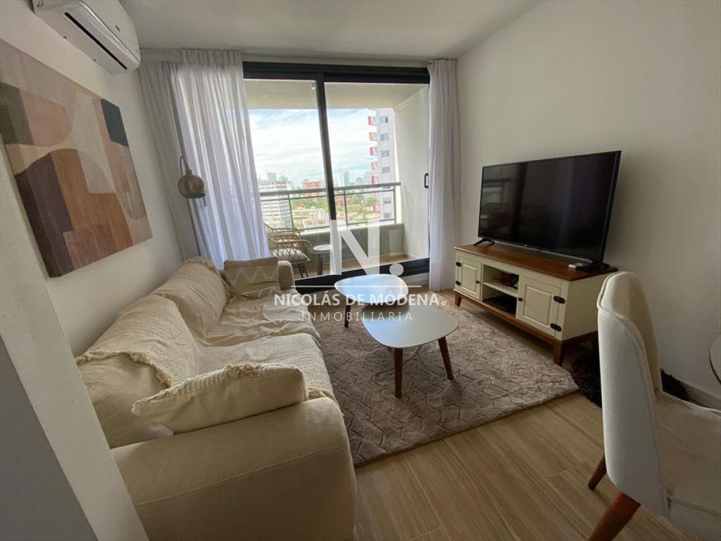 En venta, apartamento comodo de 2 dormitorios, en