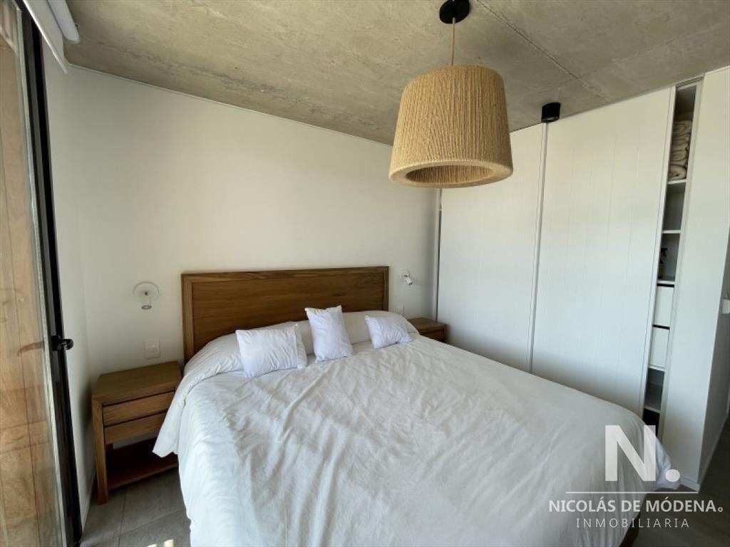Apartamento de 2 dormitorios, en Manantiales, con parriller