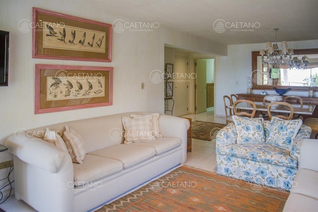 Departamento de 4 dormitorios en venta, con vista