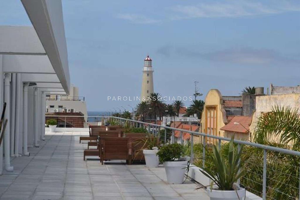 DEPARTAMENTO DE 2 DORMITORIOS EN PUERTO, PUNTA DEL ESTE