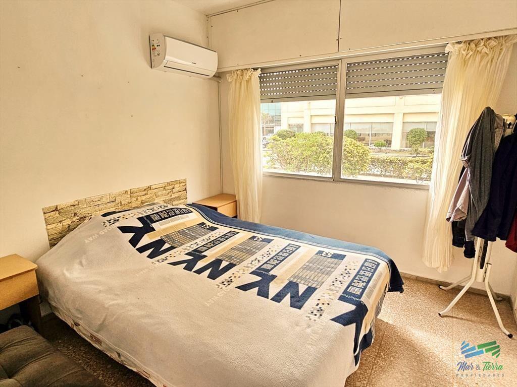 DEPARTAMENTO EN ALQUILER ANUAL, DOS DORMITORIOS, PUNTA DEL