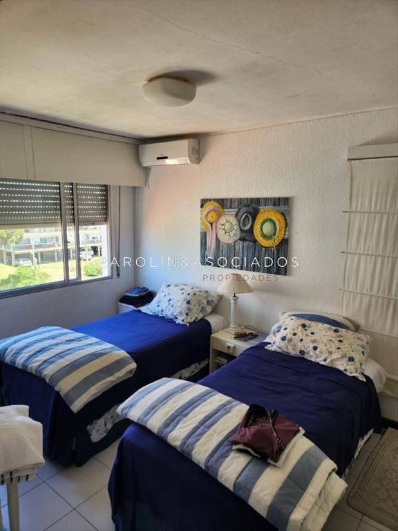 Apartamento en venta de 3 dormitorios en playa Brava, Punta