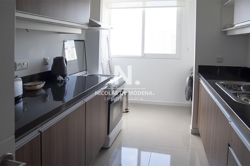 Apartamento con excelente ubicación.