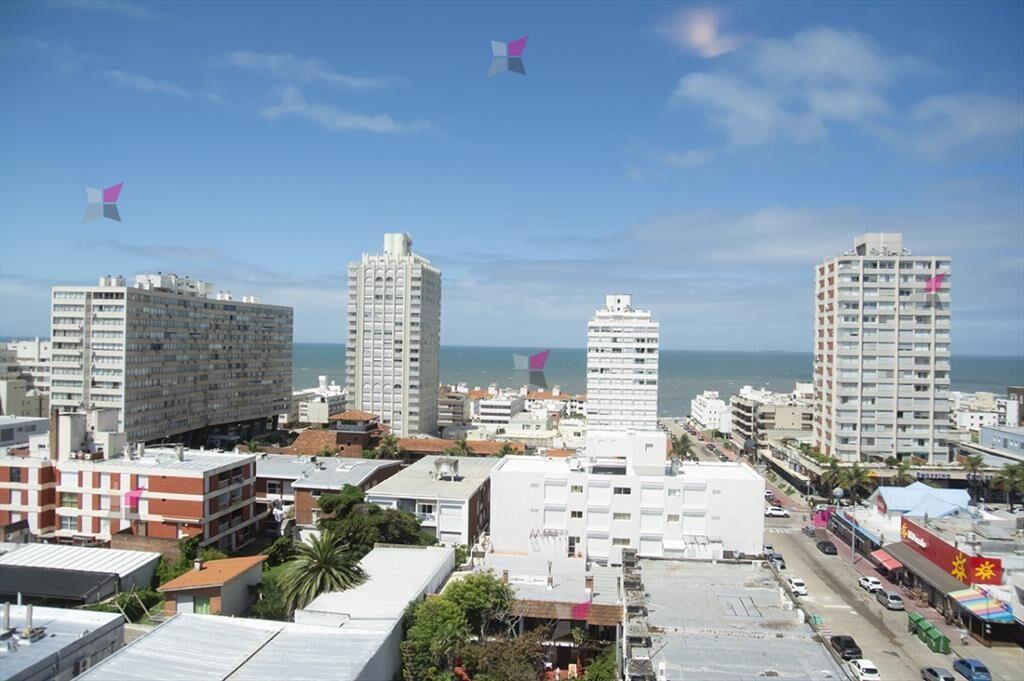 Departamento con vista al mar en Península, Punta del Este