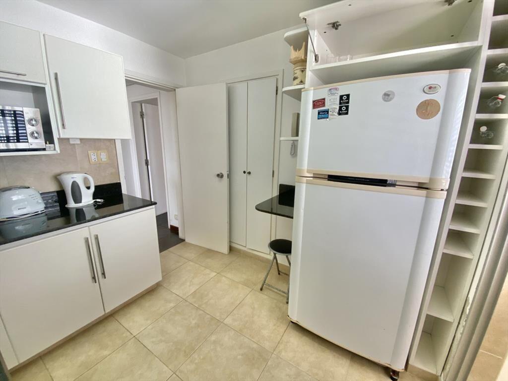 APARTAMENTO EN VENTA DE 3 DORMITORIOS 3 BAÑOS 2