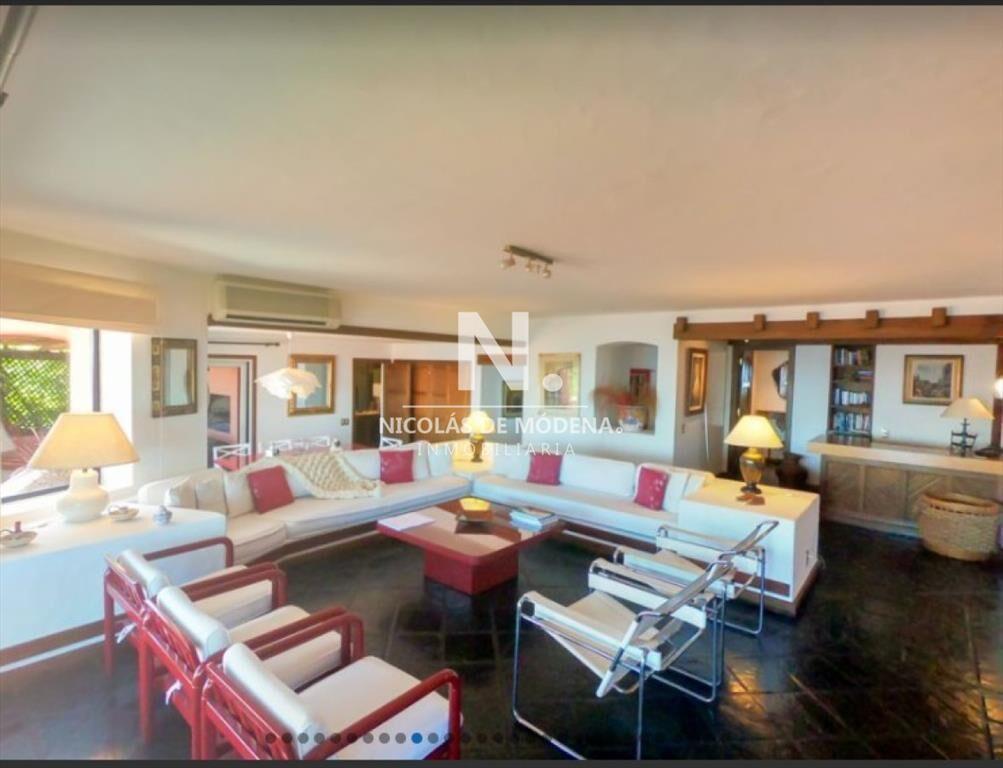 Hermoso departamento en venta, punta ballena.
