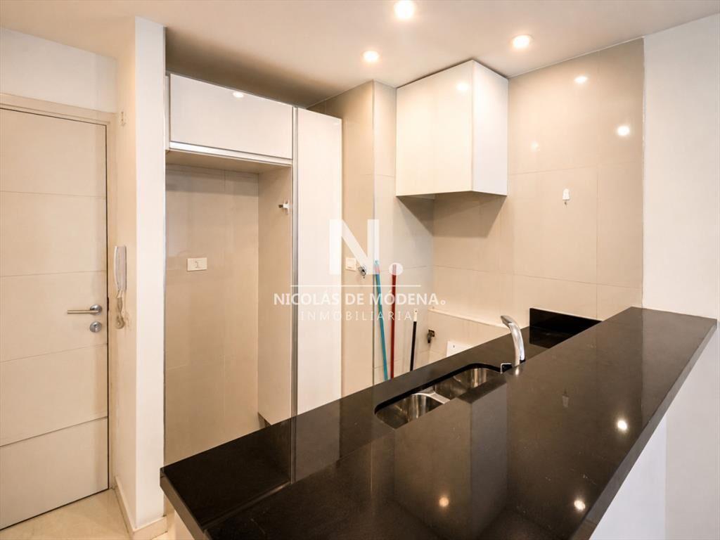 Departamento de 1 dormitorio en venta con gg en Pocitos