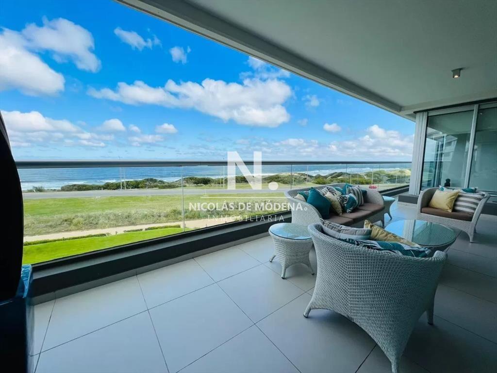 Venta de departamento de 4 dormitorios en suite