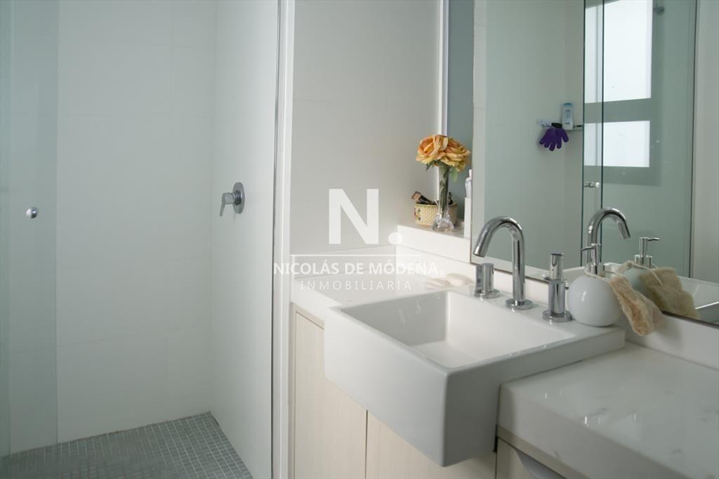 Apartamento en Venta de 2 dormitorios en Av. del