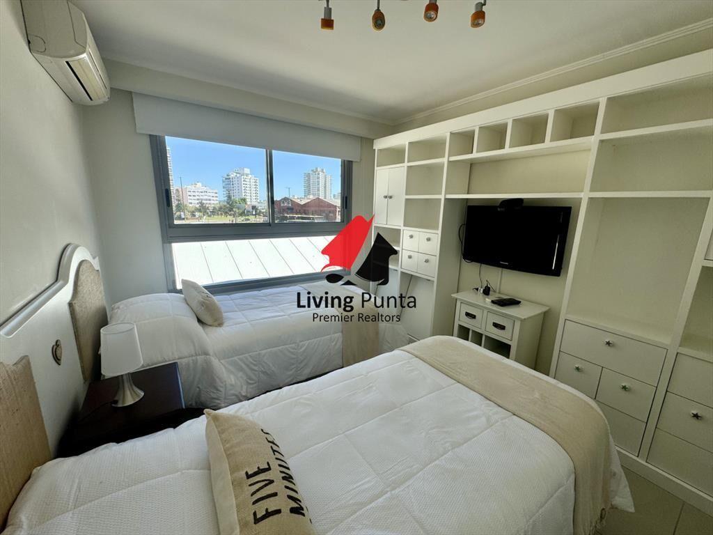 unico en punta del este