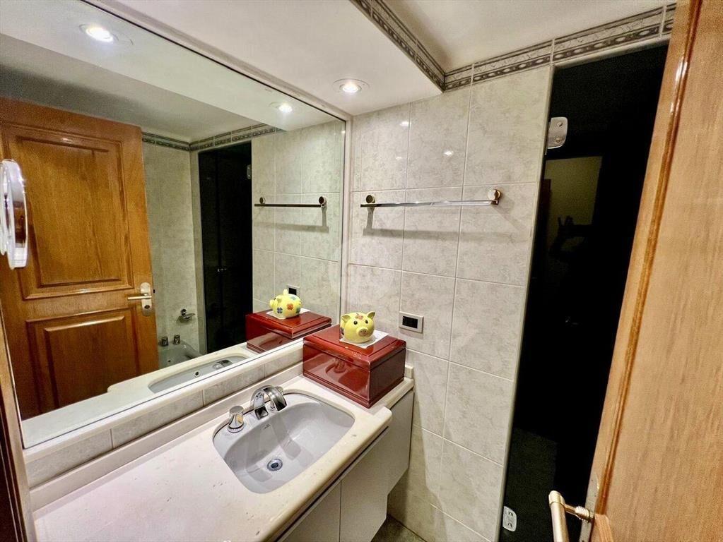 Venta Apartamento frente Puerto del Buceo Vista al Mar; 3 D