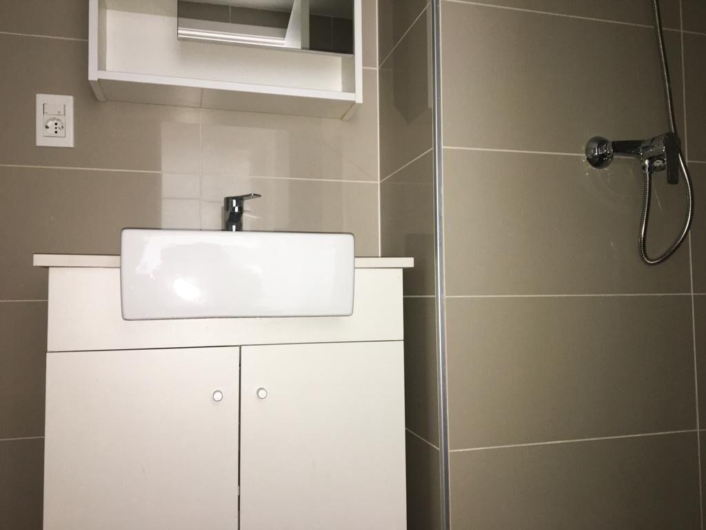 Venta con renta 2 dormitorios con garaje en Malvín - E-To...