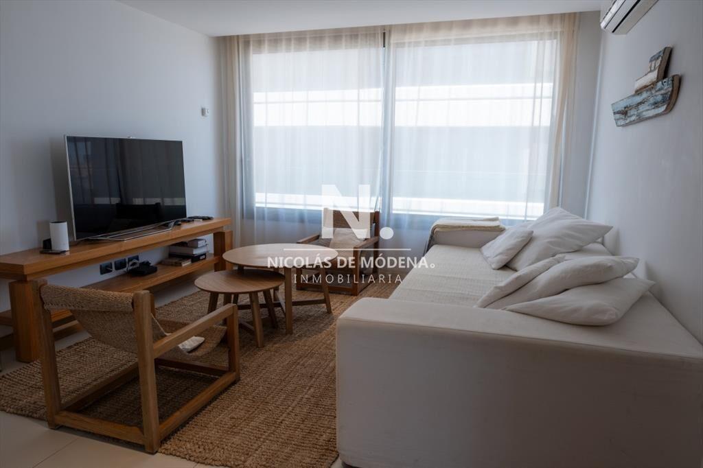 Apartamento en alquiler, 3 dormitorios, Playa Brava, Punta
