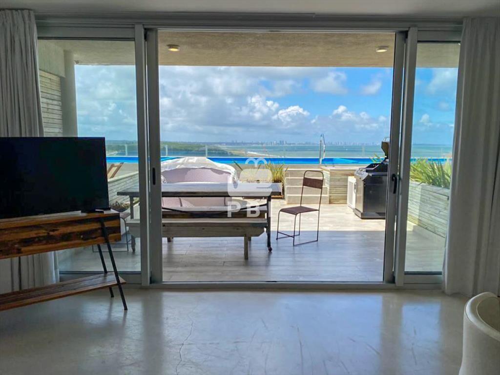 Apartamento MONOAMBIENTE en Punta Ballena, - - :
