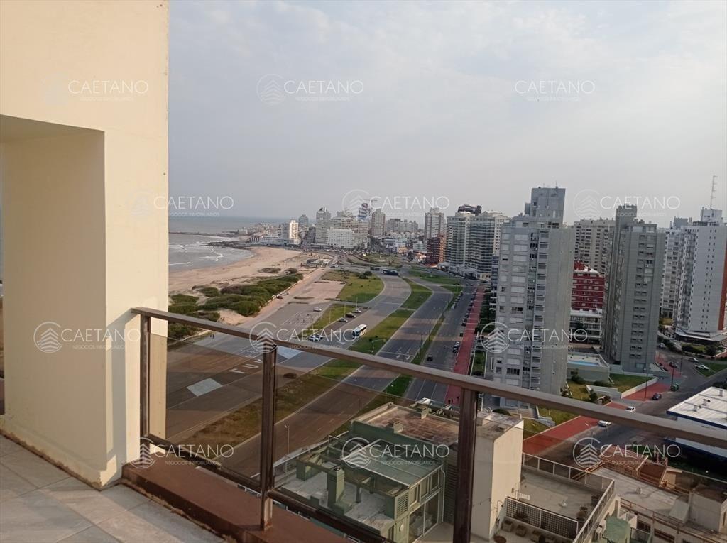 Venta apartamento 4 dormitorios. Playa brava, del