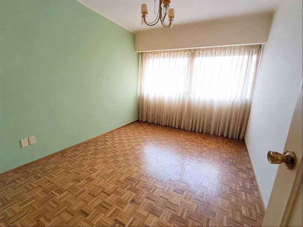 Venta Apartamento Pocitos 3 Dormitorios 3 Baños Garaje