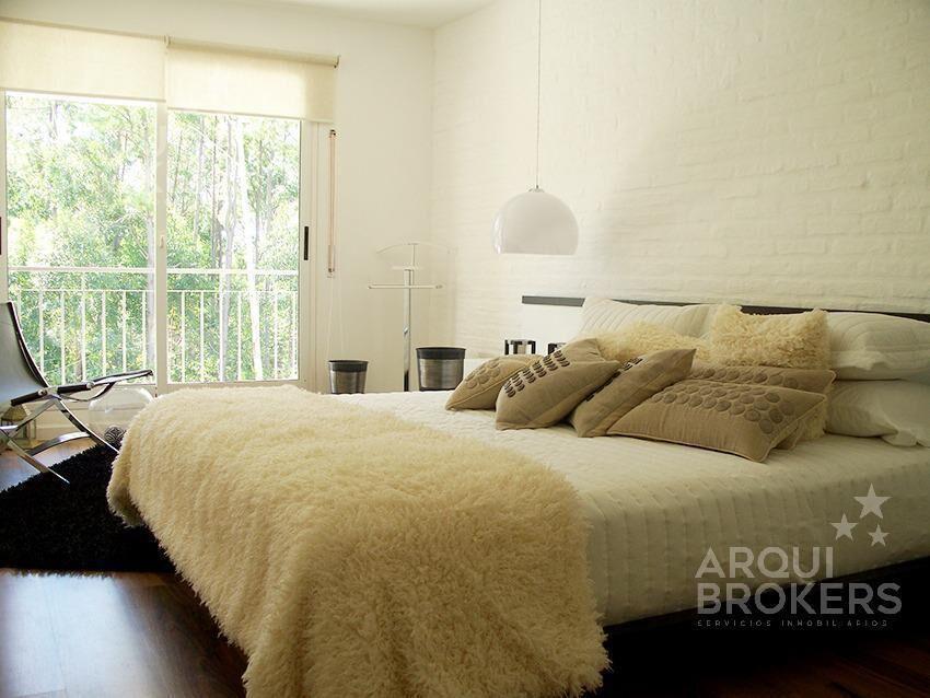 Apartamento de tres dormitorios en venta en Haras del Lago