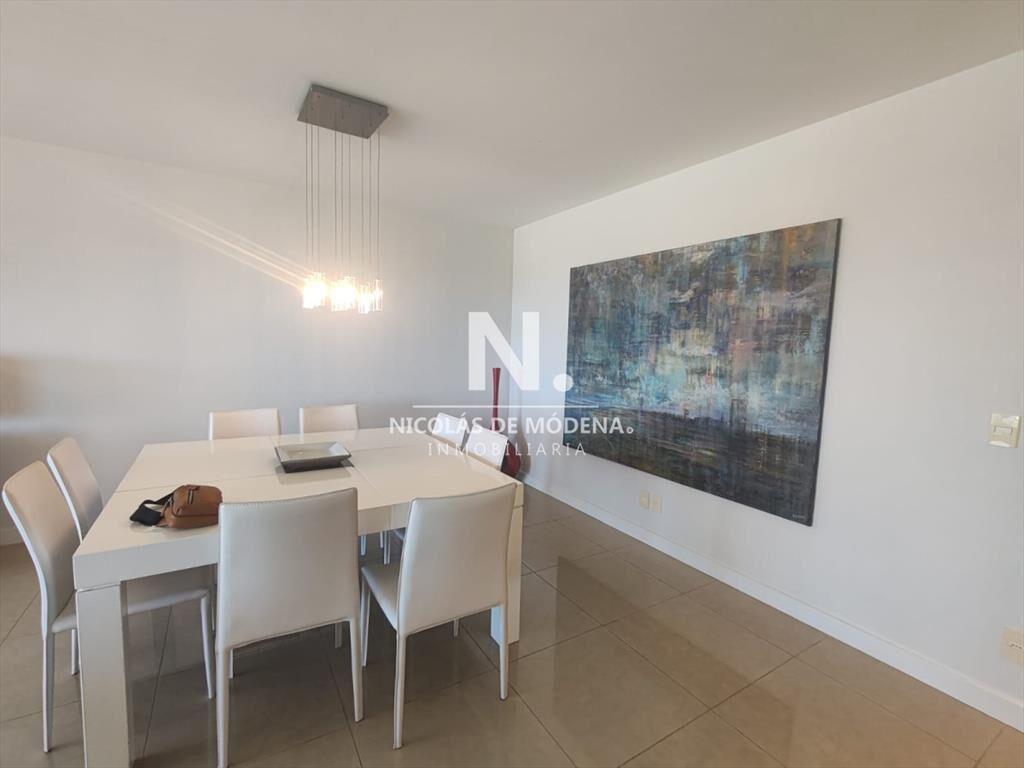 Apartamento de 2 dormitorios en Torre Aquarella
