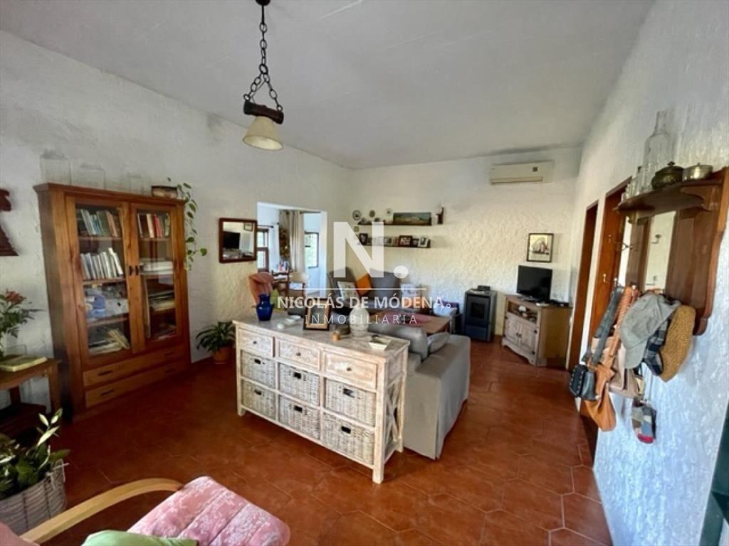 Casa en Pinares de 2 Dormitorios en gran terreno.