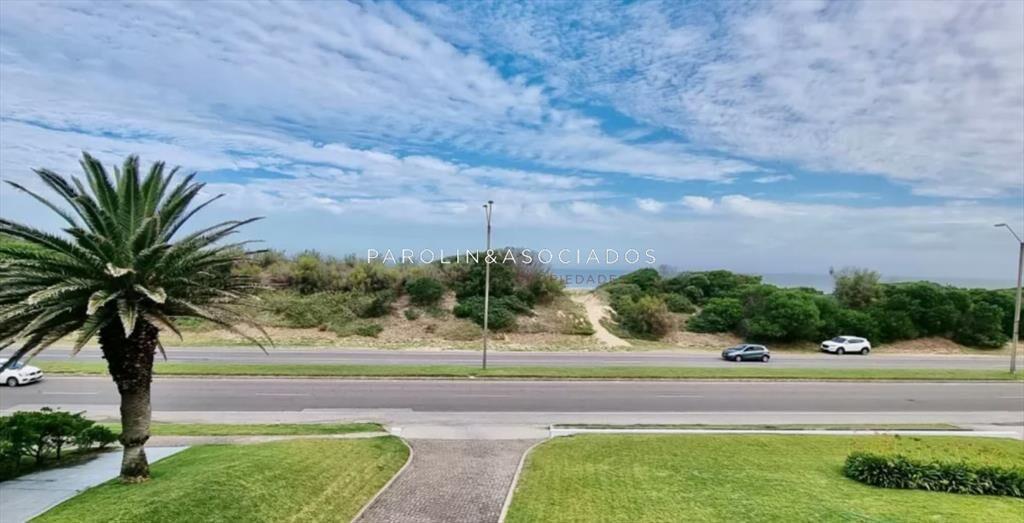 Apartamento en venta en edificio Arenas Blancas,